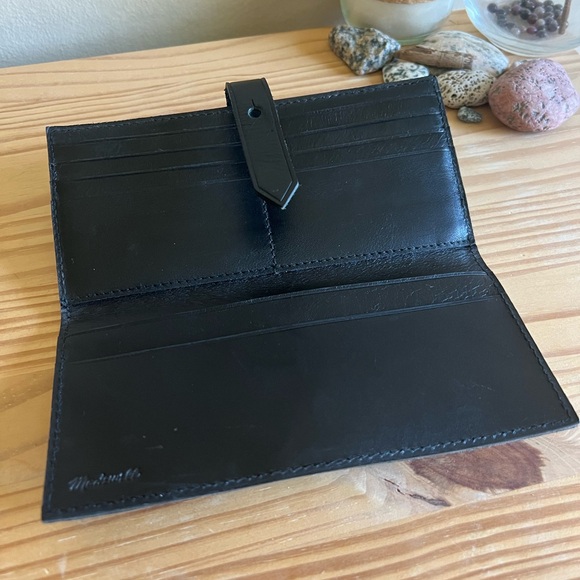 Madewell - Picture 3 of 4